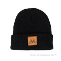 Knit beanie with label logo